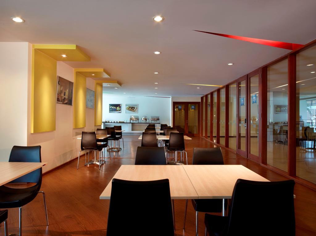 Ibis Budget Jakarta Menteng Luaran gambar