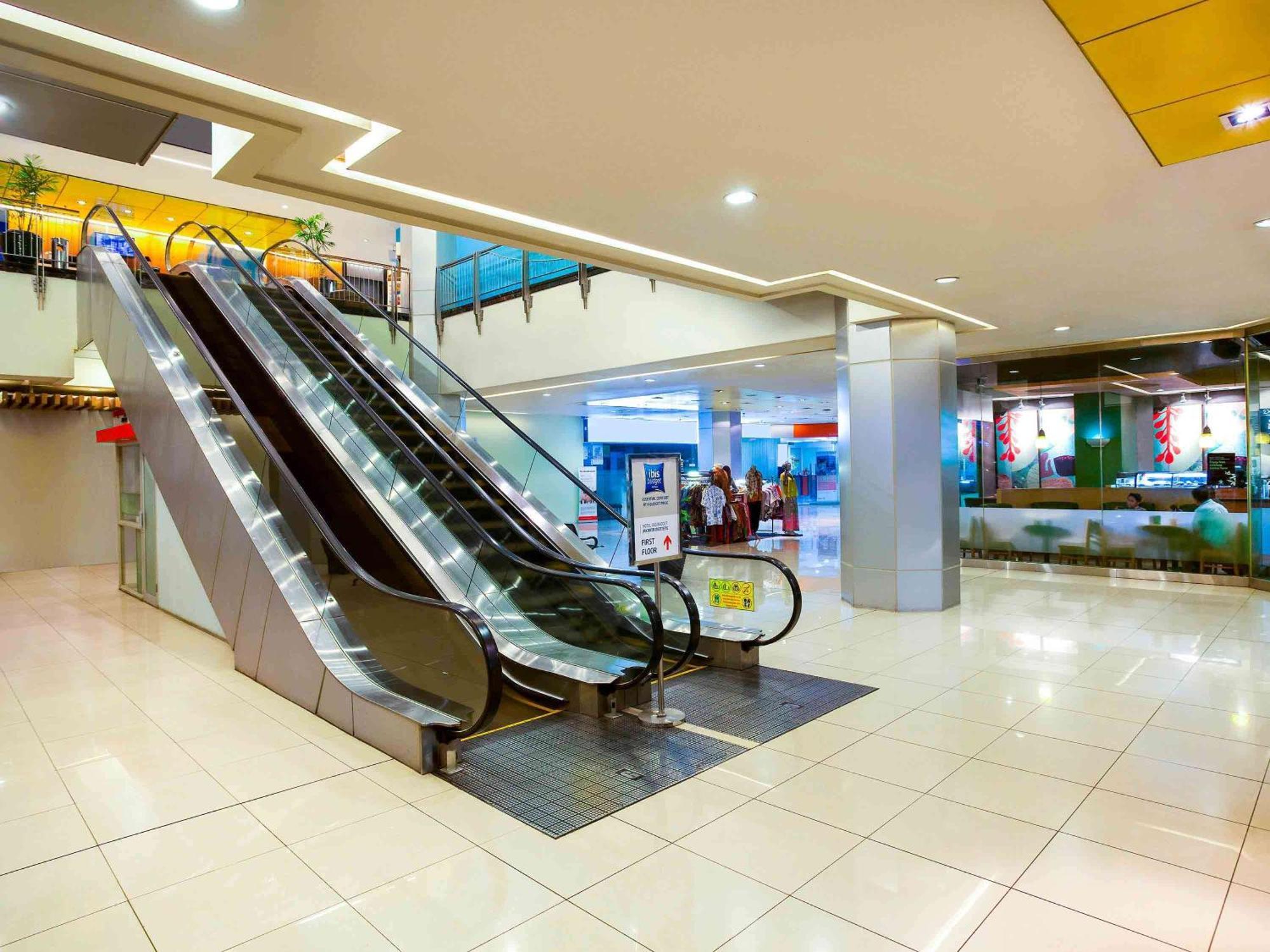 Ibis Budget Jakarta Menteng Luaran gambar