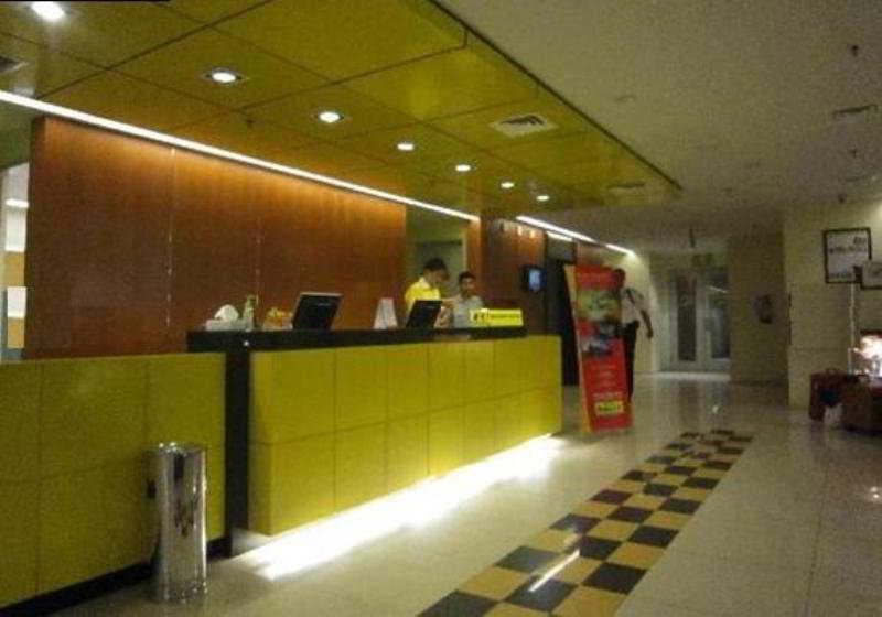 Ibis Budget Jakarta Menteng Luaran gambar